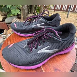 Brooks size 10 Black and Purple Athletic Shoes with Breathable Mesh